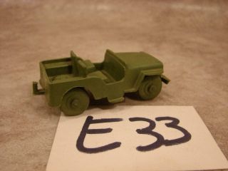 E33 Vintage Army Green Plastic Willy Jeep Truck