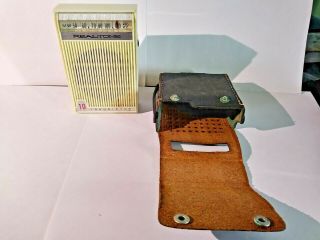 Vintage Realtone Transister Radio With Case Tr - 1053
