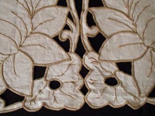 Vtg Linen Doily Mat Floral Lotus Madeira Embroidery Cut Work 20 