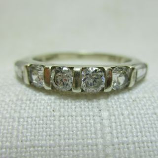 Vintage Estate Sterling Silver 925 Ring With Sparkly White Stones - Size 8