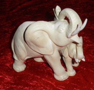Vintage White Porcelain Elephant Mother Baby Figure Statue Sculpture Figurine