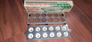 Vintage 1987 Beebo Berarducci 12 - Slot Ravioli Maker Shippin