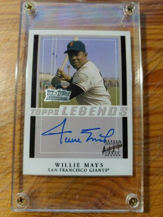 Topps Certified Autograph Issue Willie Mays Autographed Card