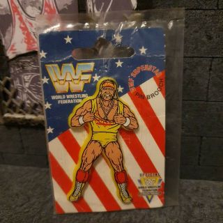 Official Vintage 1992 Wwf Wwe Hulk Hogan Pin Badge Wrestling