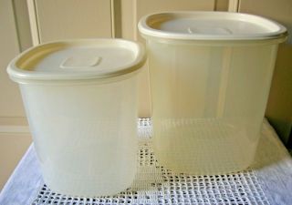 2 Vtg Rubbermaid Servin Saver Canisters Sheer W Almond Lids 6 12 Cup 7 21 Cup