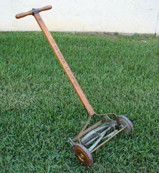 Antique Clover Leaf Reel Push Lawn Mower - Vtg.  American Steel Looks -