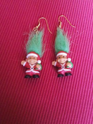 Vintage Russ Troll Christmas Santa Claus Dangle Earrings Pierced Green Hair