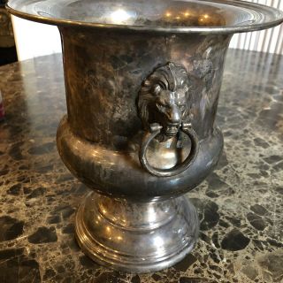 Vintage Wallace Silver Co.  2443 Champagne Ice Bucket W/ Lion Head Handles 10”t