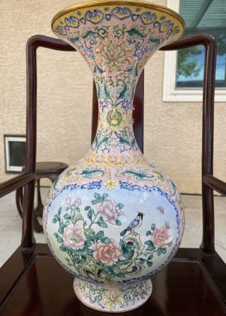Very Fine Large Antique Chinese Cloisonne Enamel Vase