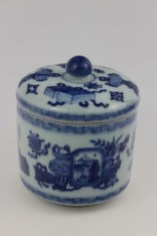 Antique Chinese Kangxi Period (1662 - 1722) Blue & White Pot & Lid 13x10cm