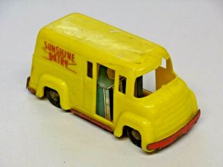 Vintage Wyandotte Toys Sunshine Dairy Delivery Truck Friction Powered
