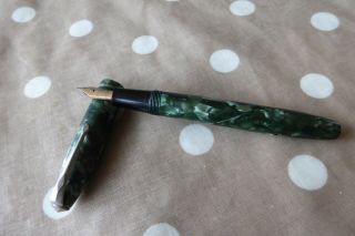 Vintage Conway Stewart No.  70 14ct Nib Green Marbled Fountain Pen Rare