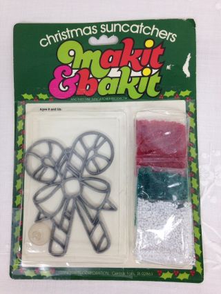 Vintage Makit Bakit Christmas Suncatcher Craft Kit Ornament Candy Canes & Ribbon