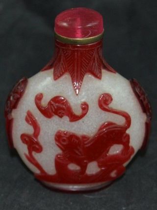 Peking Glass Overlay Snuff Bottle Red Over White Physicians Estate Washington Dc