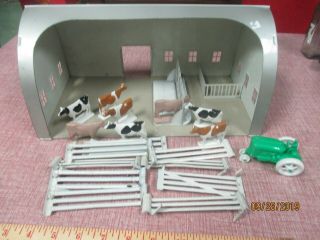 Vintage Susy Goose Friendly Acres Dairy Farm Barn Metal Tin Toy With Cows Fence