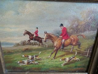 VINTAGE OIL PAINTING FRAMED AND SIGNED HUNTING SCENE TWO HORSES 3