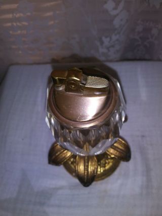 VINTAGE CLEAR GLASS WITH BRASS (HEAVY) TABLE CIGARETTE LIGHTER (WITH PALM LEAVES) 3