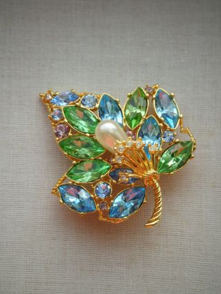 Vintage Joan Rivers Pastel Crystal Stones Leaf Design Brooch Pin Signed