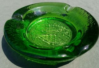 Vintage Mid - Century Large Emerald Green Glass Fish Cigar Cigarrette Ashtray 7 "