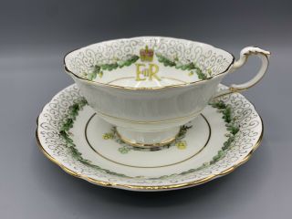 Vintage Paragon Tea Cup & Saucer 1953 Coronation Queen Elizabeth Ii Uk Flowers