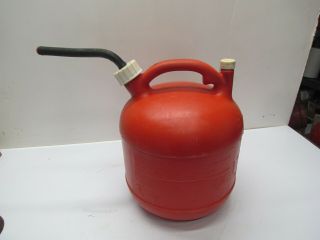 Vintage Eagle Pg - 3 2 - 1/2 Gallon Vented Gas Can W/old Style Spout & Storage Cap