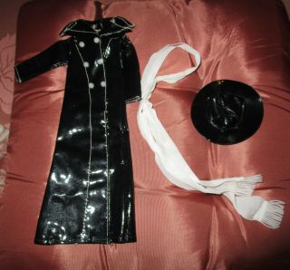 Vtg Barbie Maddie Mod Doll Maximum Effort 1705 Long Black Rain Coat & Hat Scarf