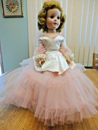 Vintage American Character 16 " Sweet Sue All