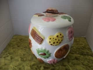 Vintage Mid Century Cookie Jar With Walnut Knob All Over Cookies