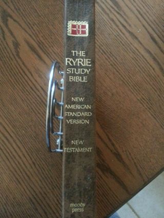 The Ryrie Study Bible Testament NASB 1976 Moody american standard bible 2