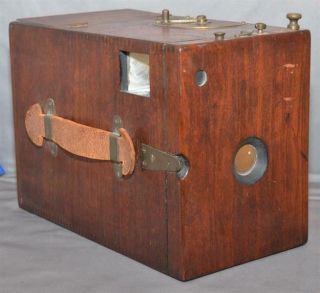 Antique E.  H.  And T.  Anthony Co.  Wooden Detective Camera [se]