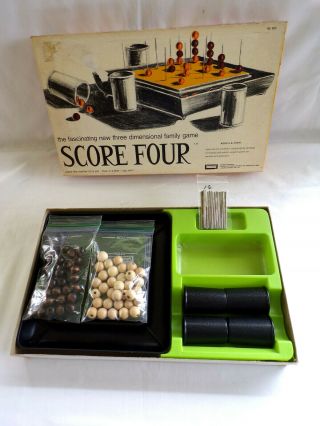 Vintage 1971 Score Four Game - 100 Complete By Lakeside Industries.