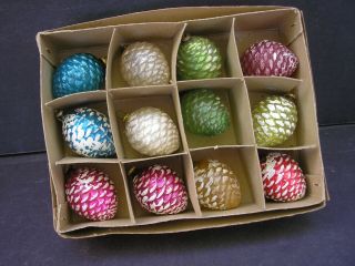 Vintage Glass Christmas Tree Boxed Pine Cone Ornaments (12)