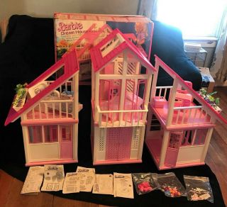 Vintage 1985 Barbie Dream House FURNISHED - 3
