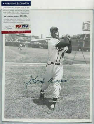 Hank Aaron Autographed Baseball Brace 8x10 Rookie Photo Milwaukee Braves Psa