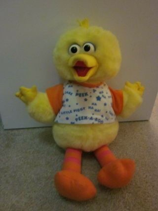 Tyco Vintage 1996 Sesame Street Playtime Big Bird Plush Peek A Boo,  Patty Cake,