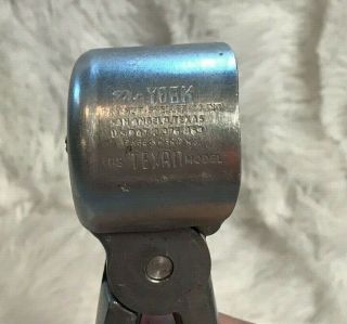Vintage Texan Nut Sheller Aluminum York Made In Usa 7.  5 "