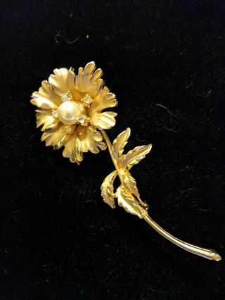 Vintage Coro Gold And Rhinestone Flower Brooch