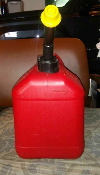 Vintage Blitz 2 Gallon 8oz.  Gas Can With Self - Venting Spout And Cap