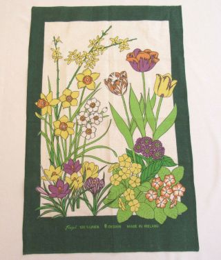 Vintage 1960s Mod Fingal 100 Linen Floral Tea Cloth Made In Ireland 29 3/4 "