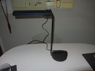 Vintage 1980s Memphis Style Flu Adjustable Desk Lamp By Tronconi Milan Italy