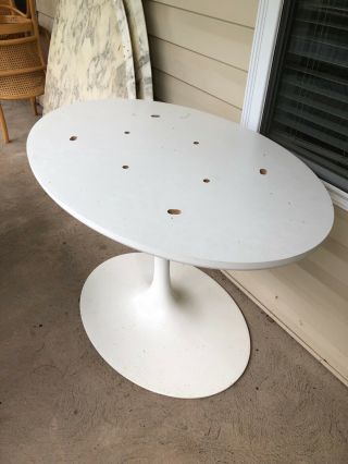 Knoll Saarinen Table Base White Large Oval,  Richard Schultz
