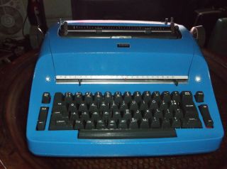Authentic 1960s Ibm Antique Selectric I Re - Furbished Blue Typewriter