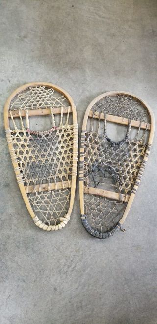 Vintage Wooden Bear Paw Snowshoes 30 " X 14 " Great Home Decor,  Cabin,  Chalet