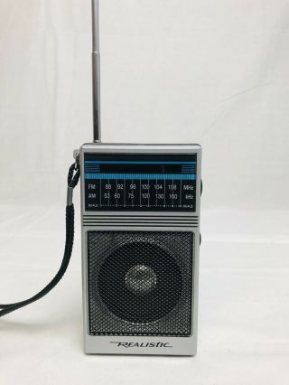 Vintage REALISTIC Radio Shack 12 - 718 Portable AM/FM Pocket Radio 2