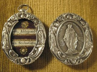 Antique & Ornate Silver Theca Case With The Relics Of 2 Benedictine Saints.
