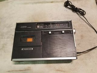 Vintage Lloyds Am Fm Radio & Cassette Player/recorder W/ac Cord Made In Taiwan