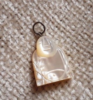 Vintage Chinese Mother Of Pearl Mop Chinese Buddha Pendant Jewellery Buddist