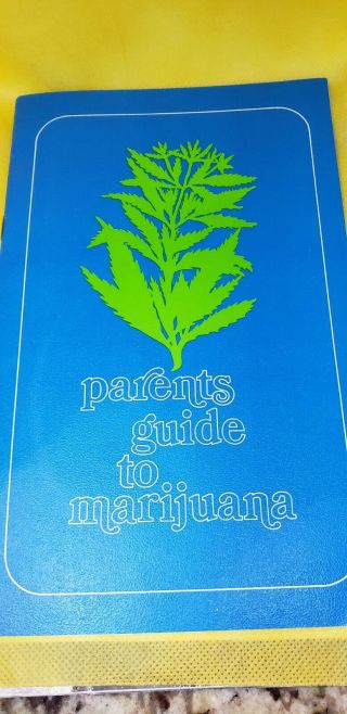 Parents Guide To Marijuana By Mary Ann Strawn Vintage 1974
