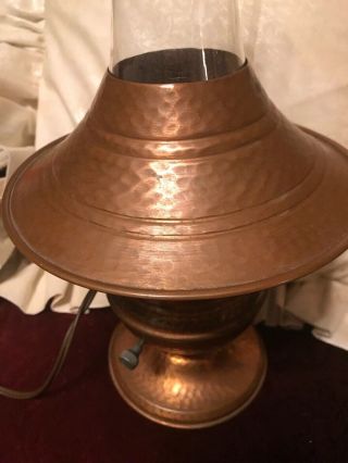 VINTAGE HAND HAMMERED COPPER SMALL Table Lamp W/ Keresome Glass Shade 2