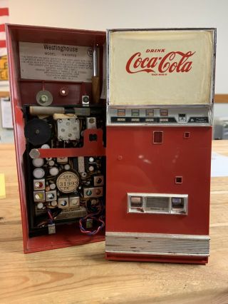 Vintage 1960’s Coca - cola Vending Machine Radio By Westinghouse 2